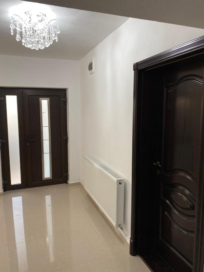 Casa Casy Villa Oradea Ngoại thất bức ảnh