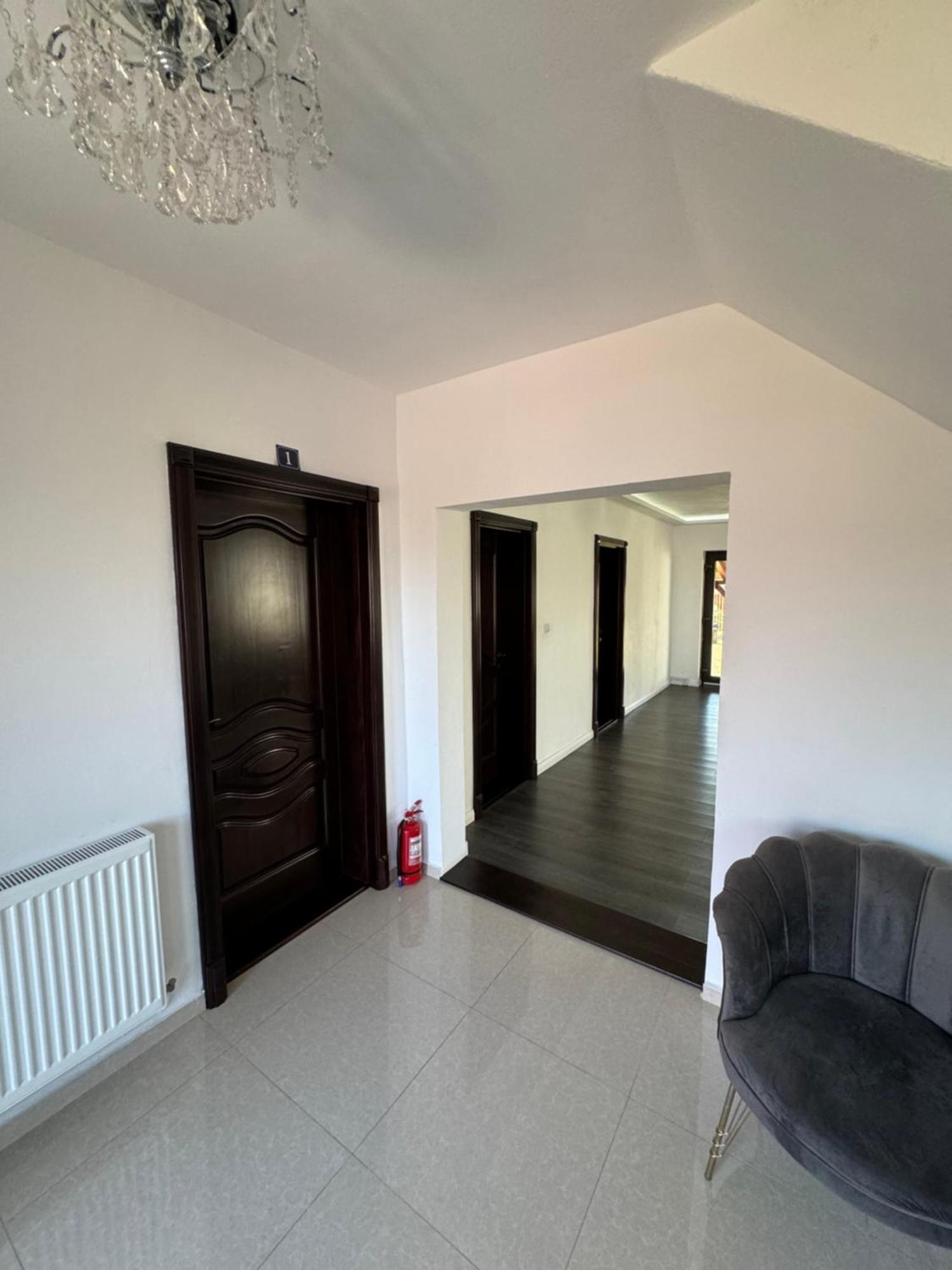 Casa Casy Villa Oradea Ngoại thất bức ảnh