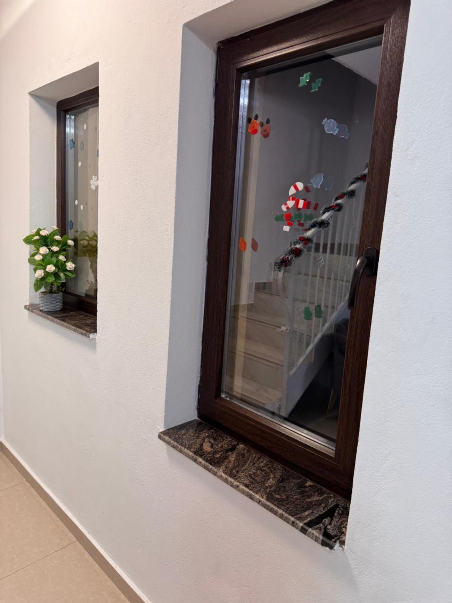 Casa Casy Villa Oradea Ngoại thất bức ảnh